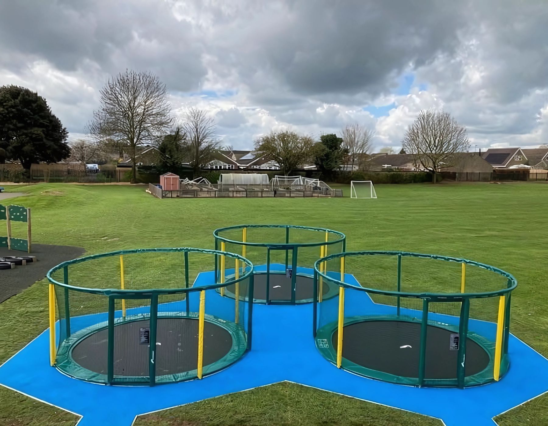 Akrobat Gallus Flat Plus Trampoline